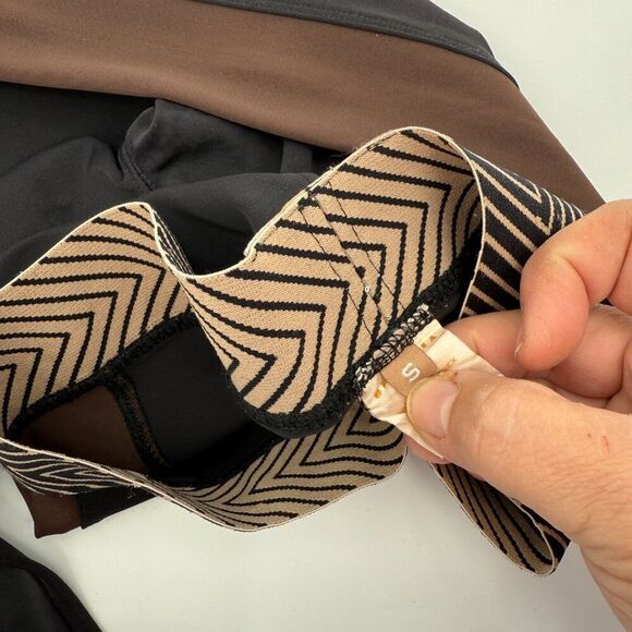 Olympia Zeus Biker Short Cropped Leggings Size Small Black Brown - Picture 9 of 9